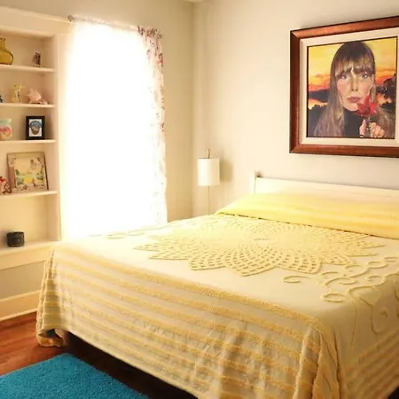 The Elvis House-3